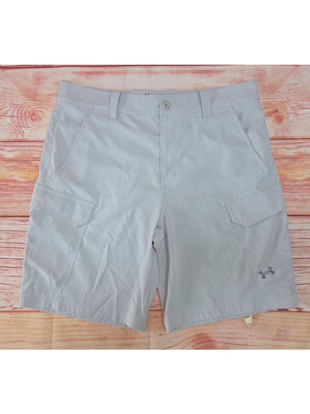 Under Armour Mens HeatGear Loose Fit Gray Cargo Shorts 36